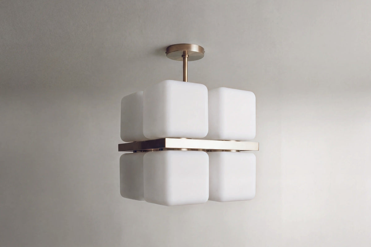 plafonnier TOKYO à cubes en verre opalin et plaque en laiton, vue d'ensemble en plongée